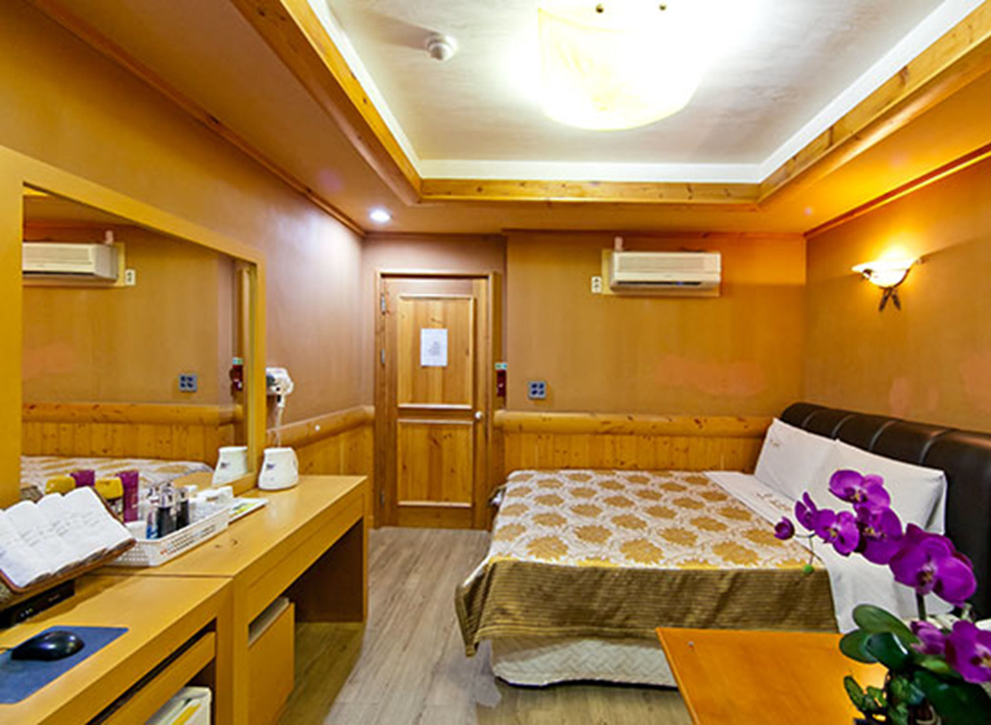Drama Motel Boryeong Buitenkant foto